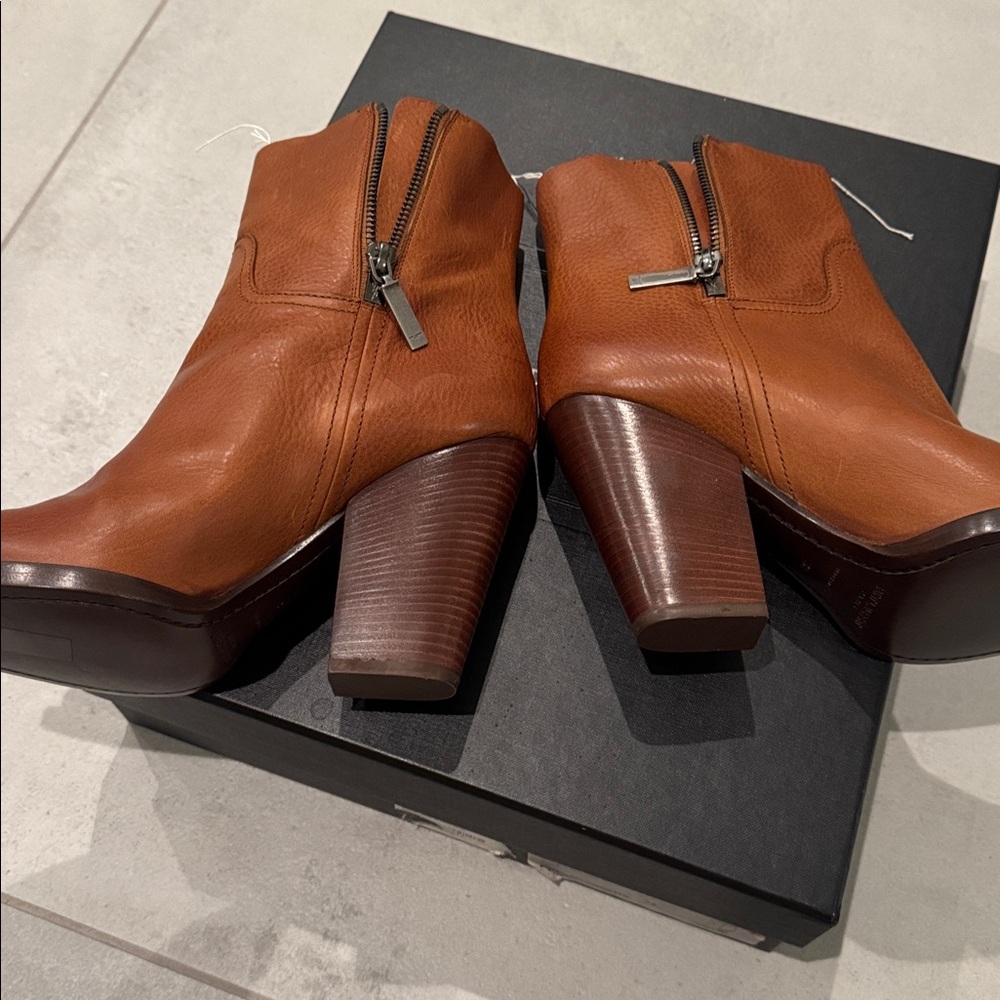 Saint Laurent THEO 95 COGNAC Zip LEATHER Bootie 38 YSL - Picture 7 of 10